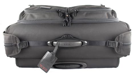 does tumi have lifetime warranty.